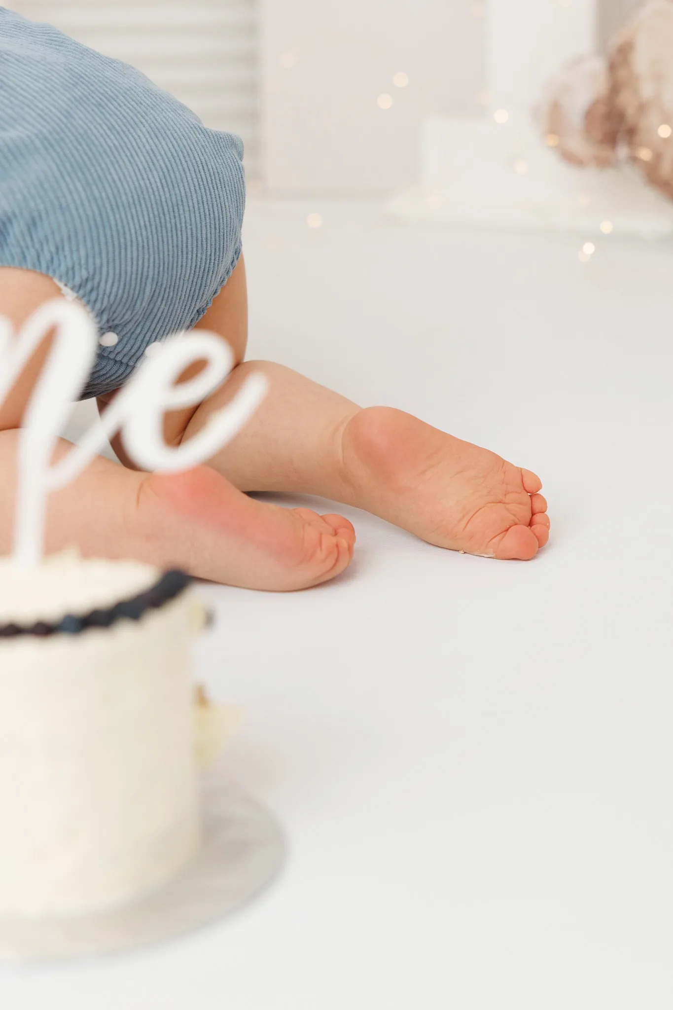 Детайл смаш кейк – крачета до торта